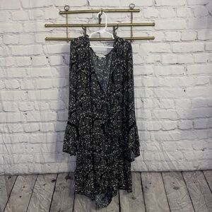 American Eagle Floral Black and cream romper